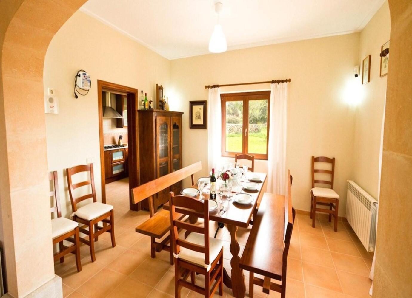 Villa Cas Cavaller Family & Friends Retreat *
